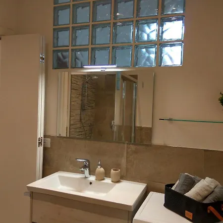 Grigioperla Tavernerio